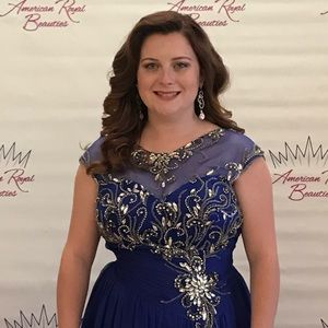 Mac Duggal size 12 ball gown. Perfect for stage or prom.